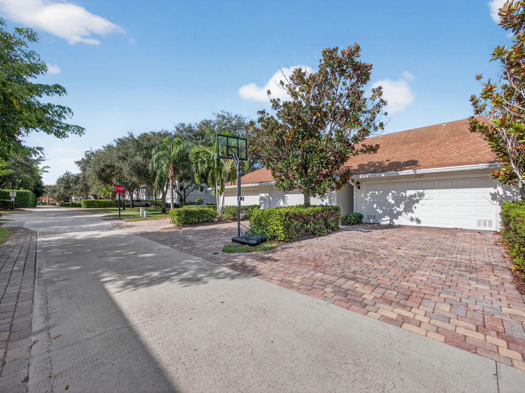 2785 E Community Drive