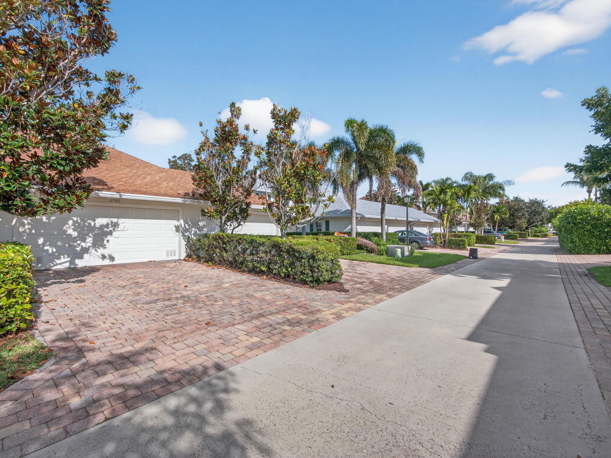 2785 E Community Drive