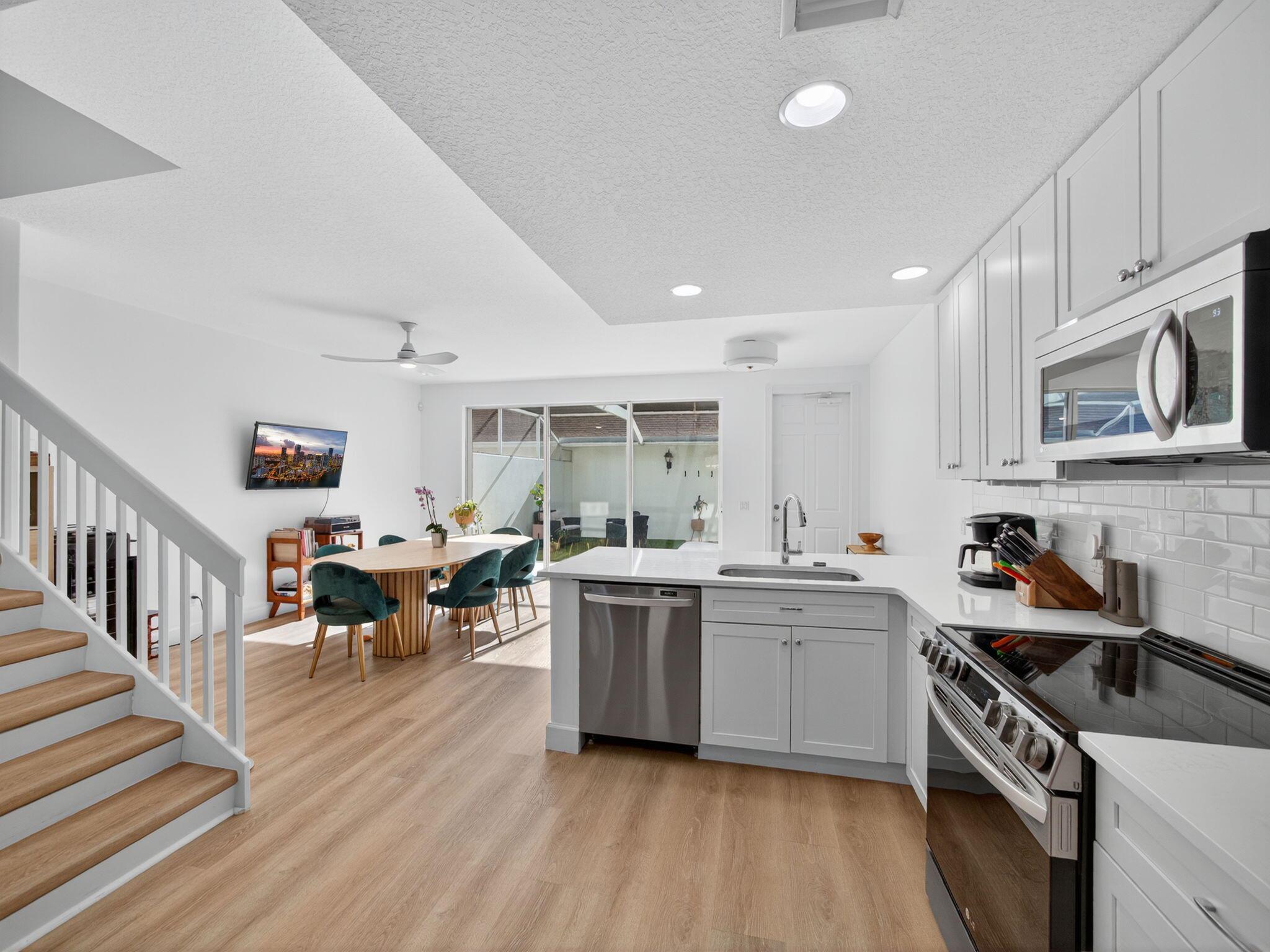 2785 E Community Drive