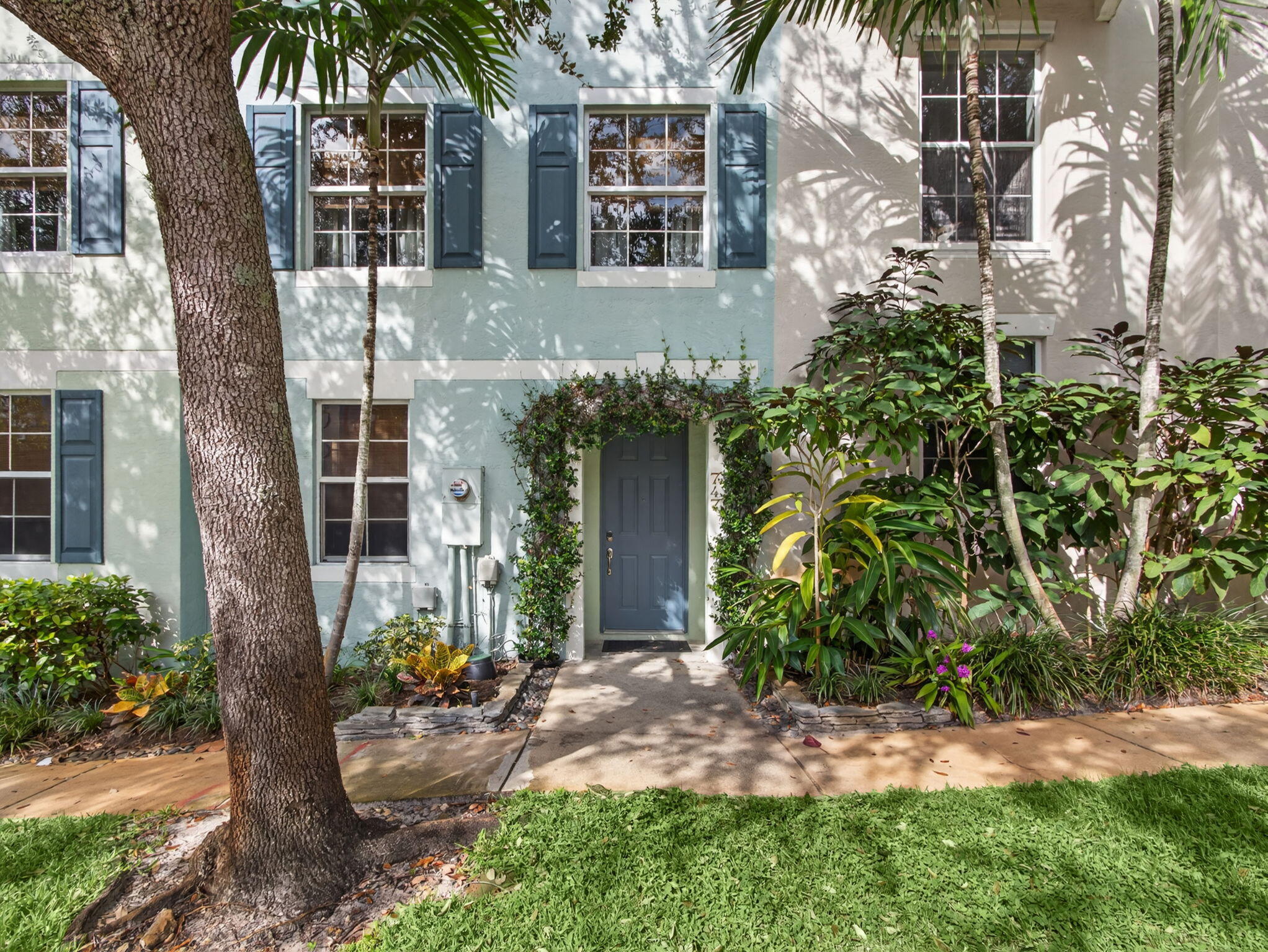 747 St Street 747