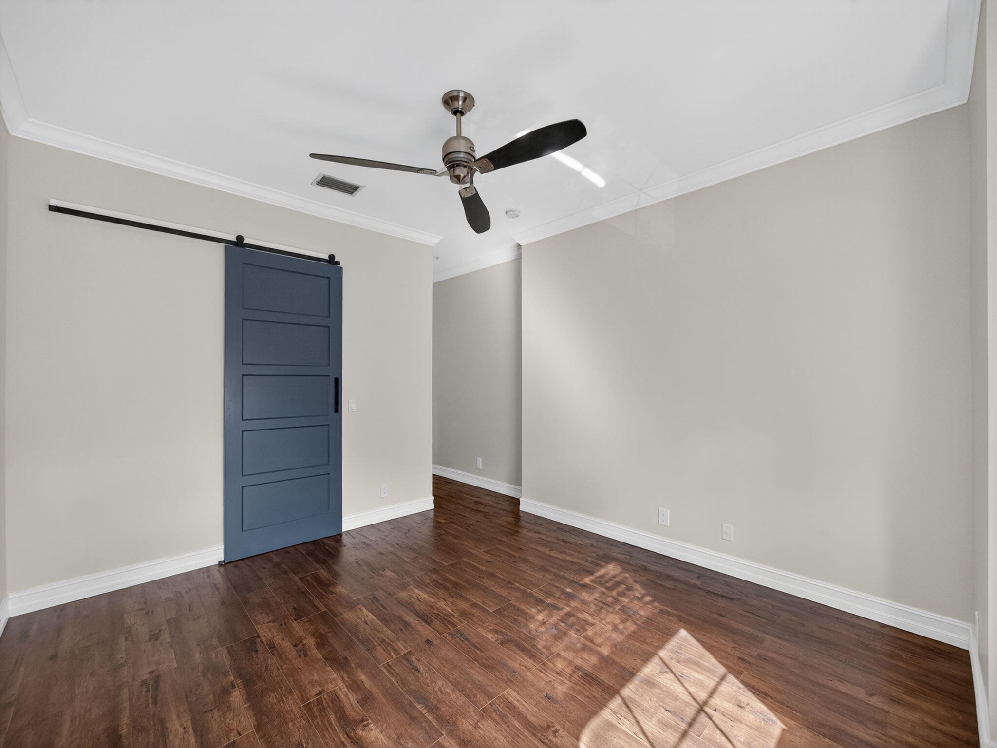 747 St Street 747