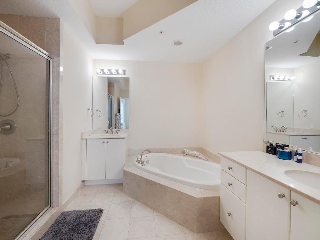 701 S Olive Avenue 1105