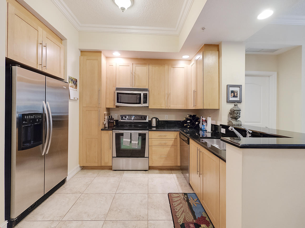 701 S Olive Avenue 1105