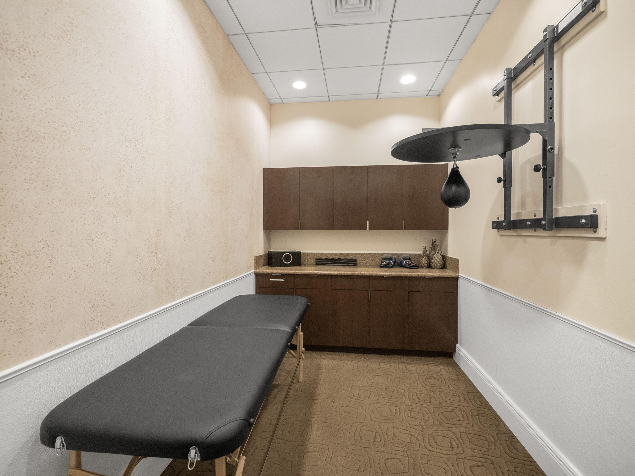 701 S Olive Avenue 1105