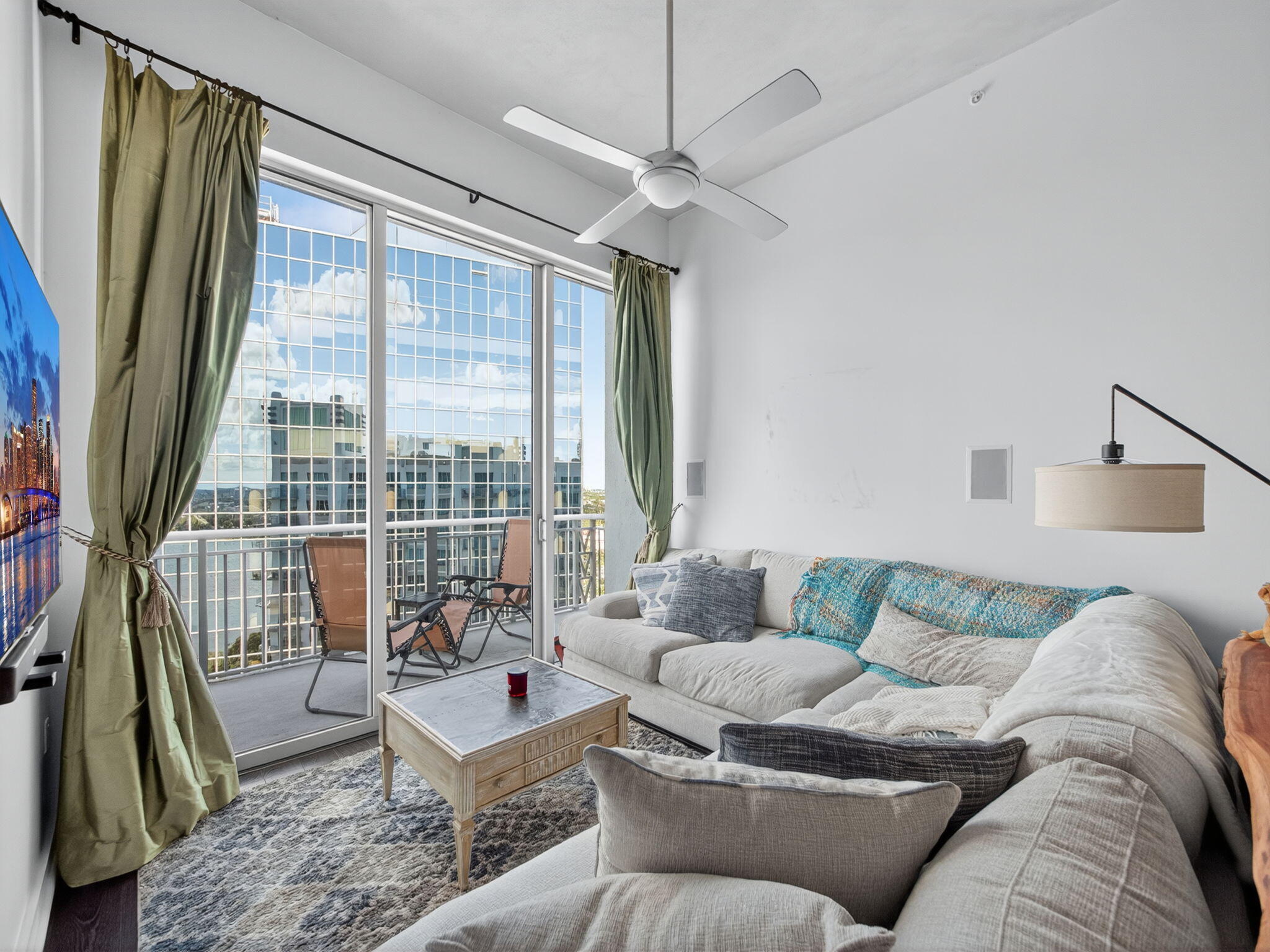 300 S Australian Avenue 1606