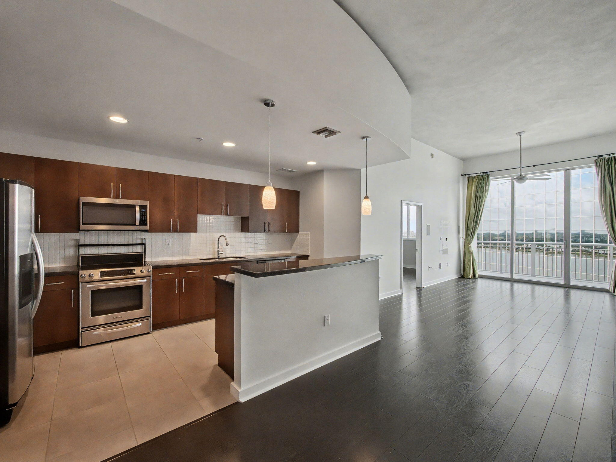 300 S Australian Avenue 1606