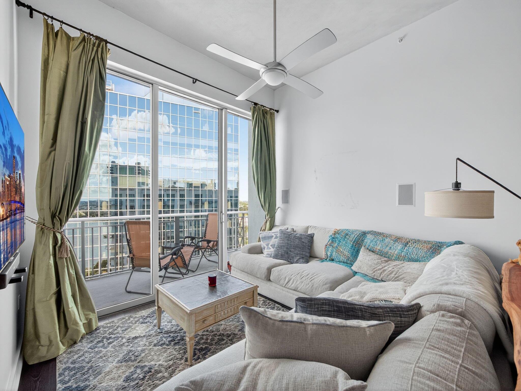 300 S Australian Avenue 1606