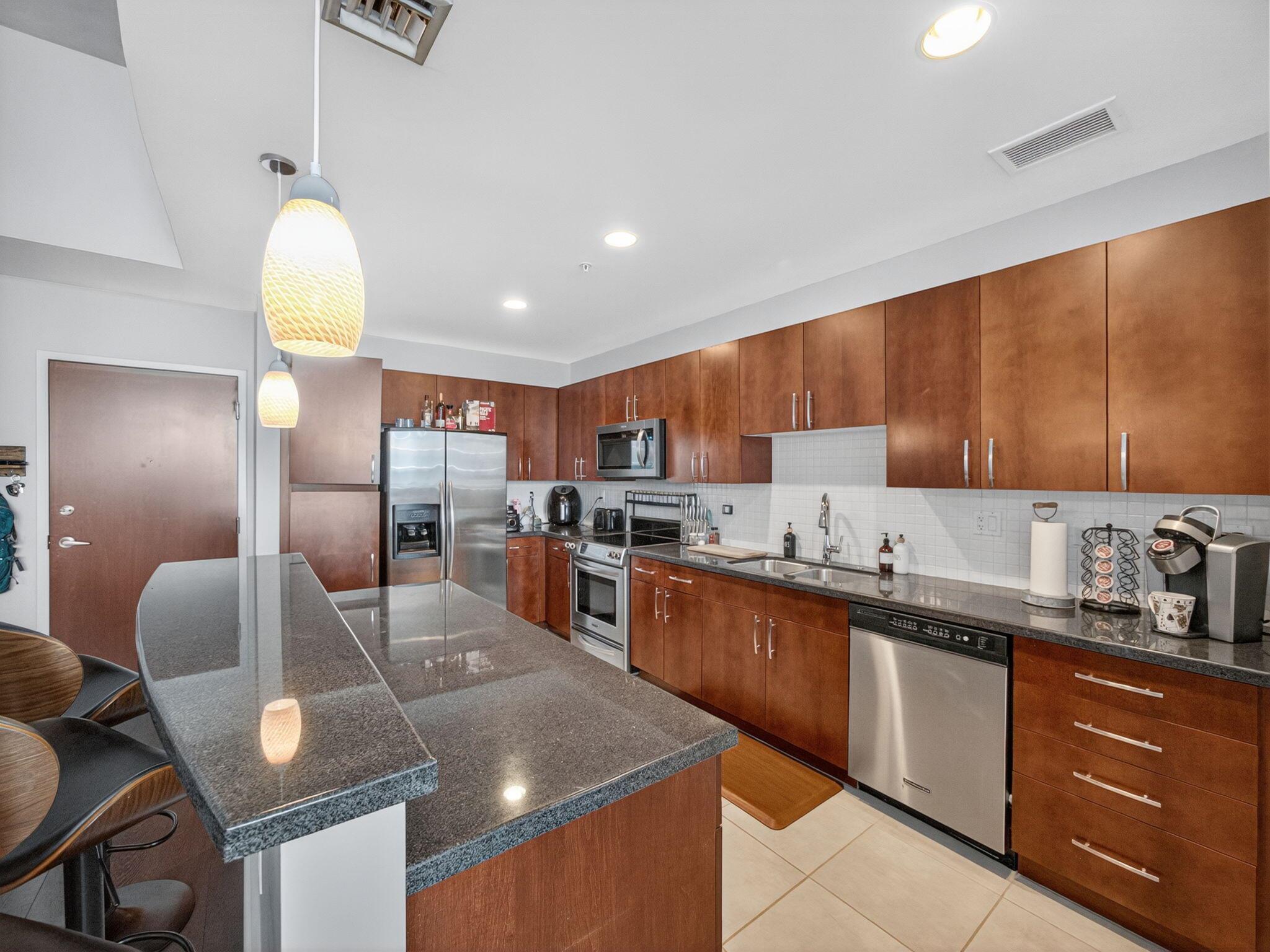 300 S Australian Avenue 1606