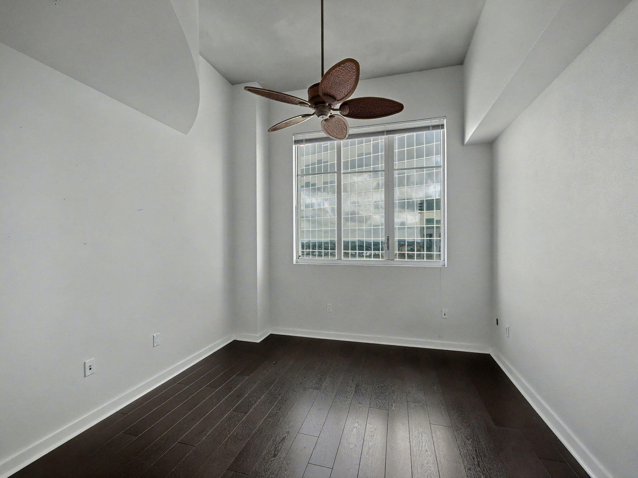 300 S Australian Avenue 1606