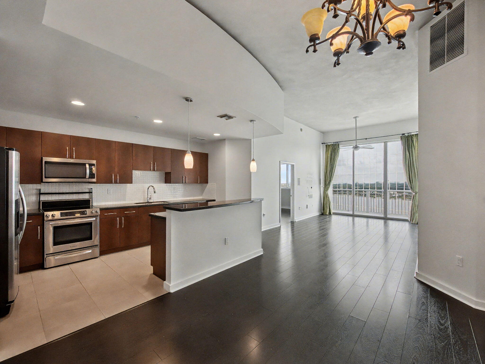 300 S Australian Avenue 1606