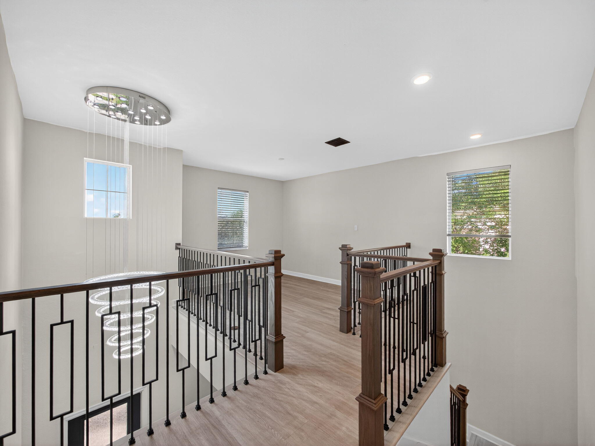 19655 Split Rail Run