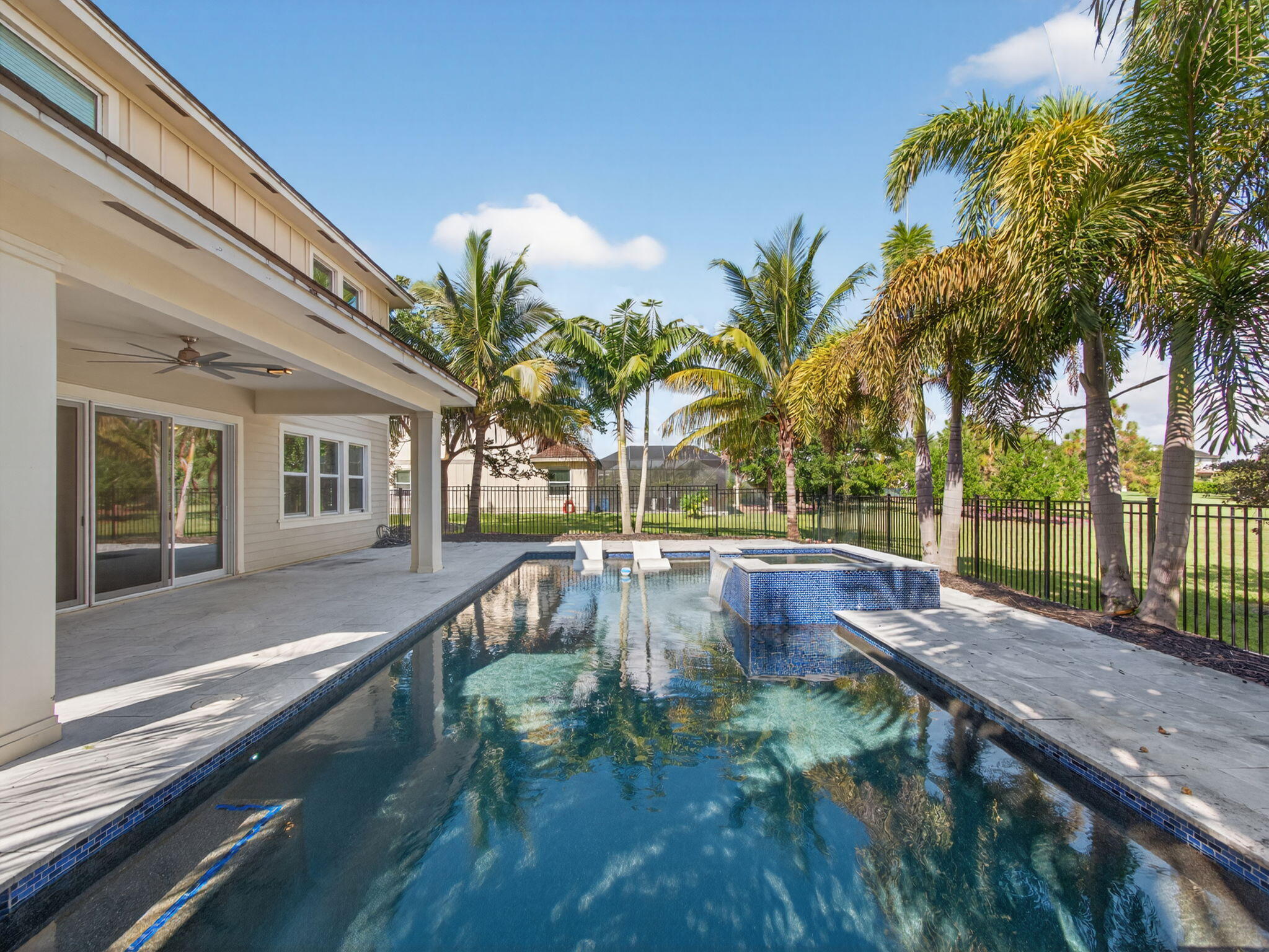 19655 Split Rail Run