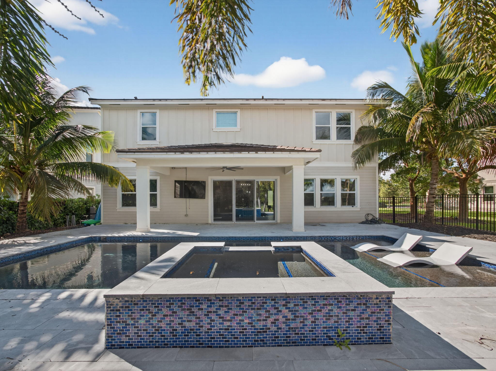 19655 Split Rail Run