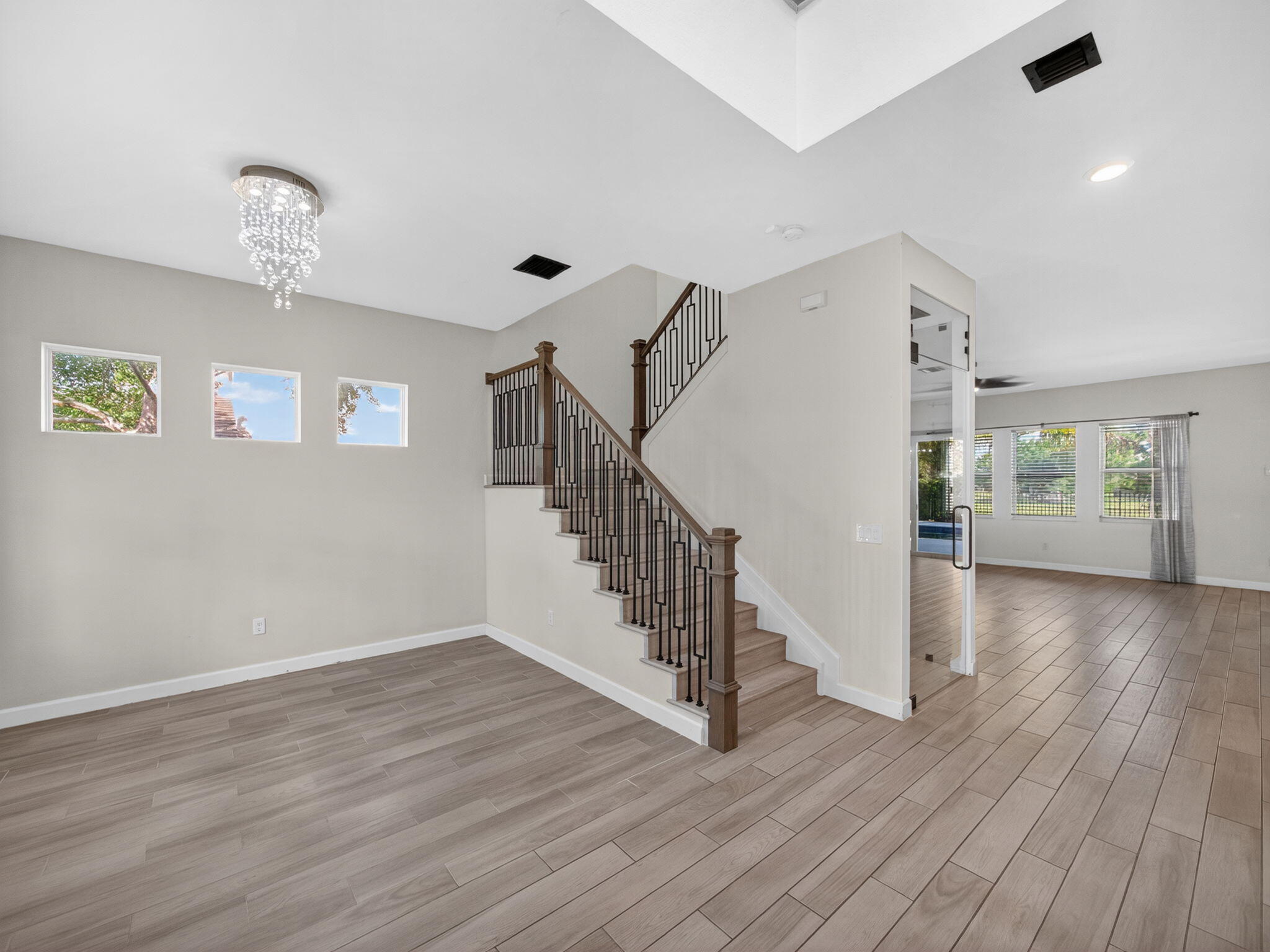 19655 Split Rail Run