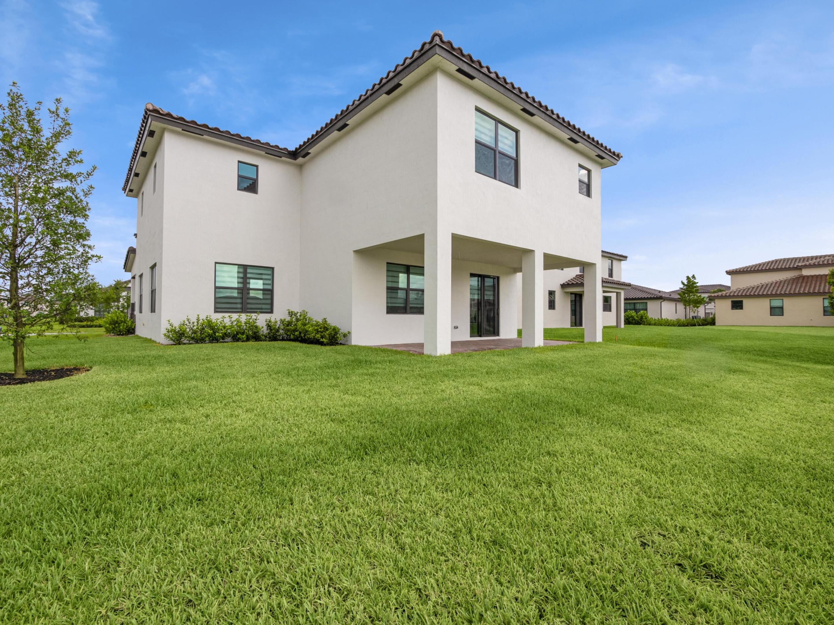 1325 Whitcombe Drive