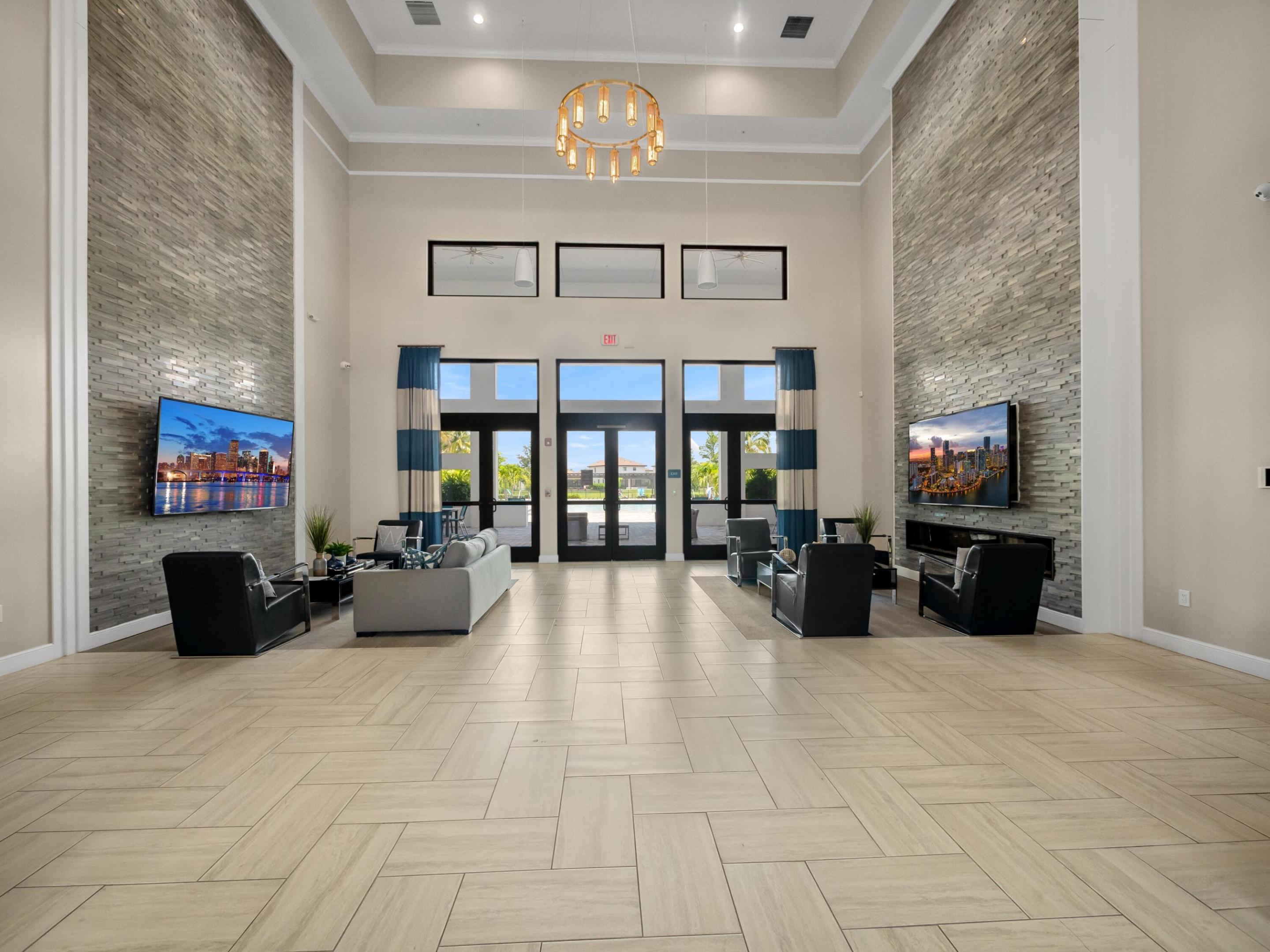 1325 Whitcombe Drive