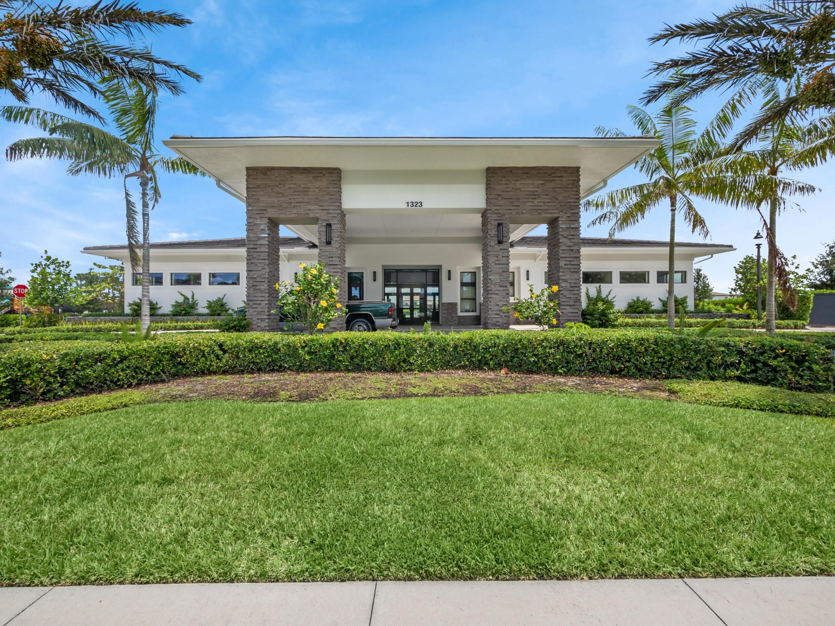 1325 Whitcombe Drive