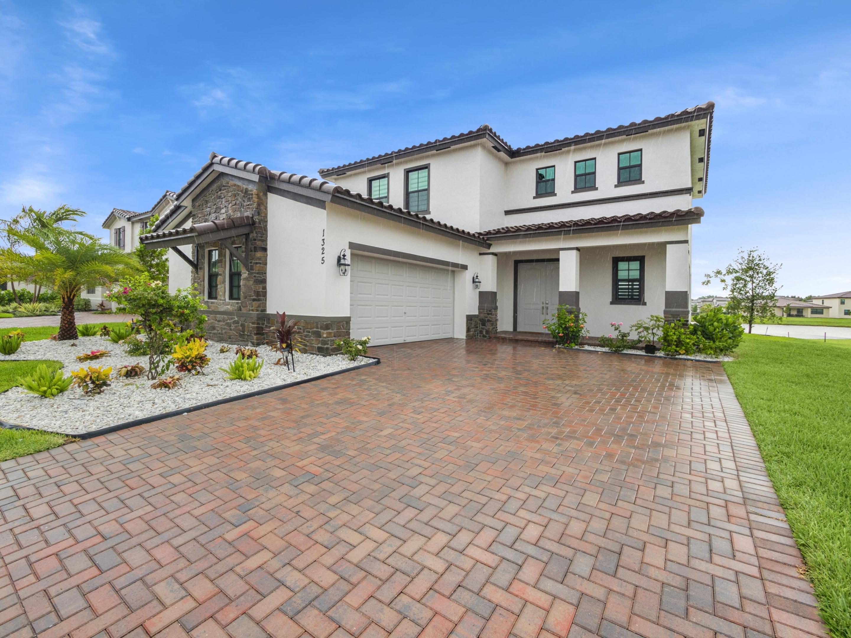 1325 Whitcombe Drive