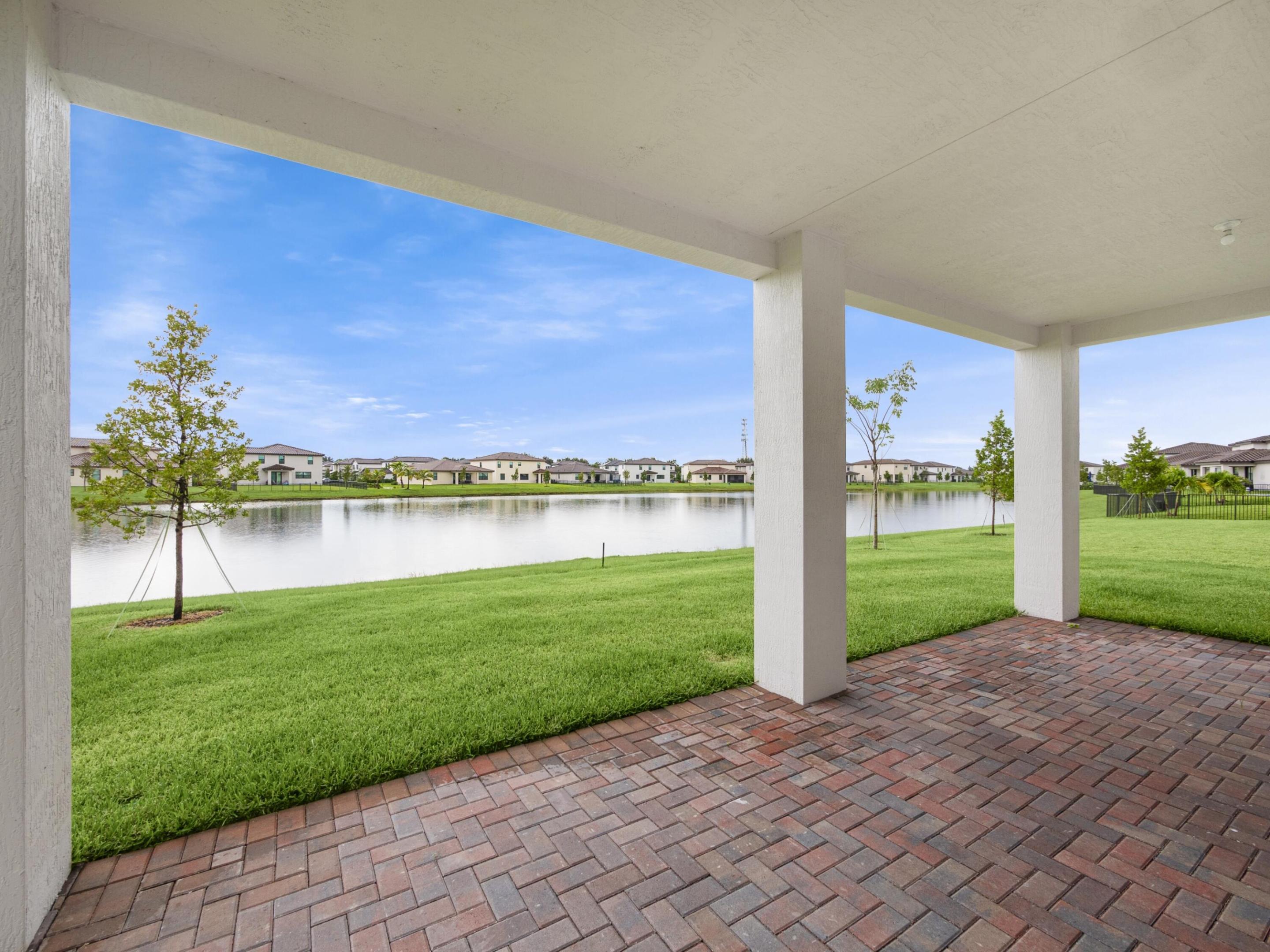 1325 Whitcombe Drive