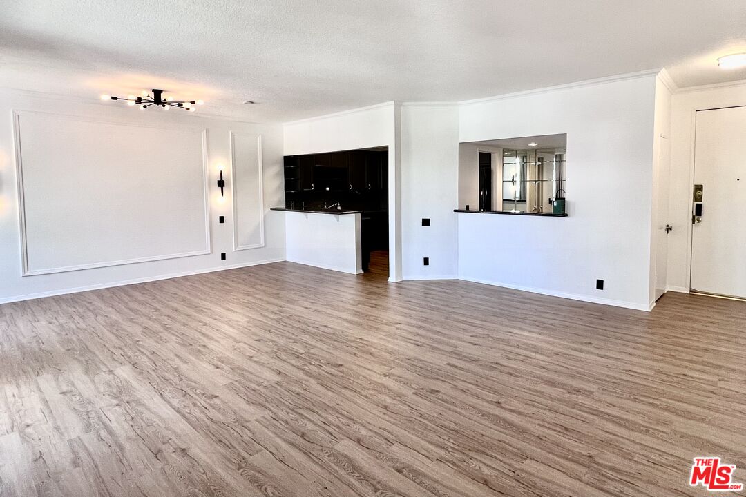 8960 Cynthia St Unit: 109