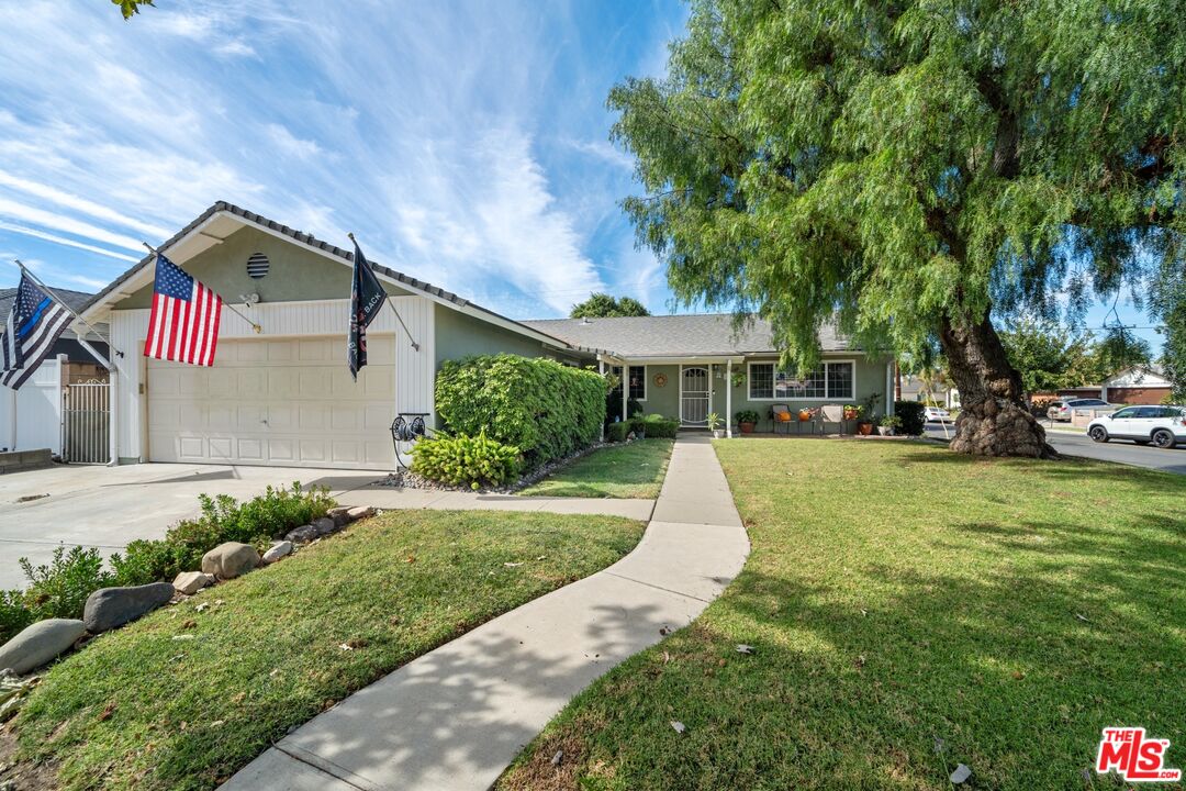 1399 Cherry Ave