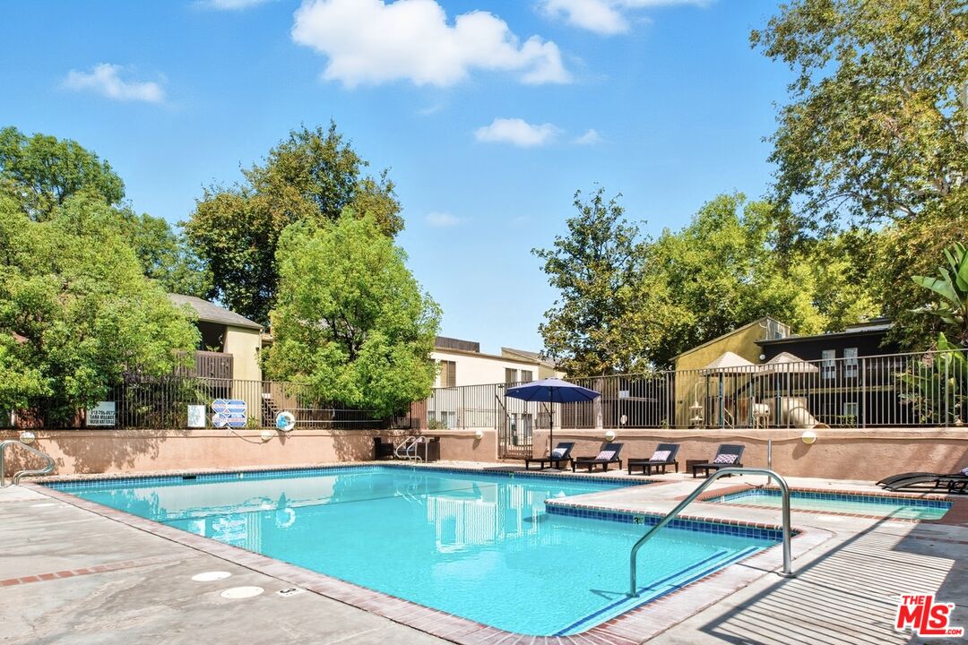 18350 Hatteras St Unit: 253