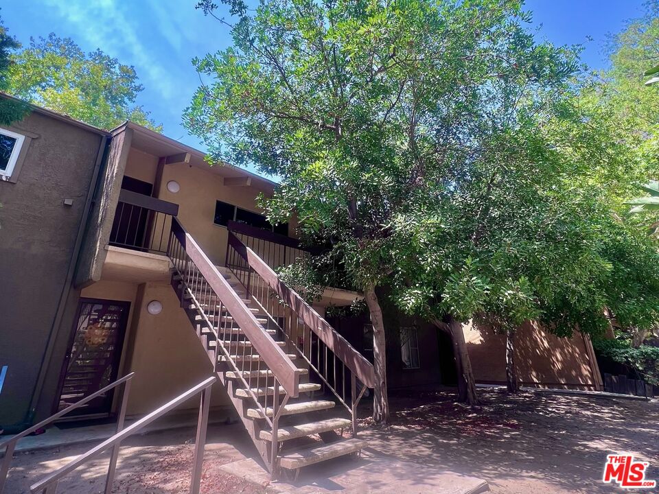 18350 Hatteras St Unit: 253