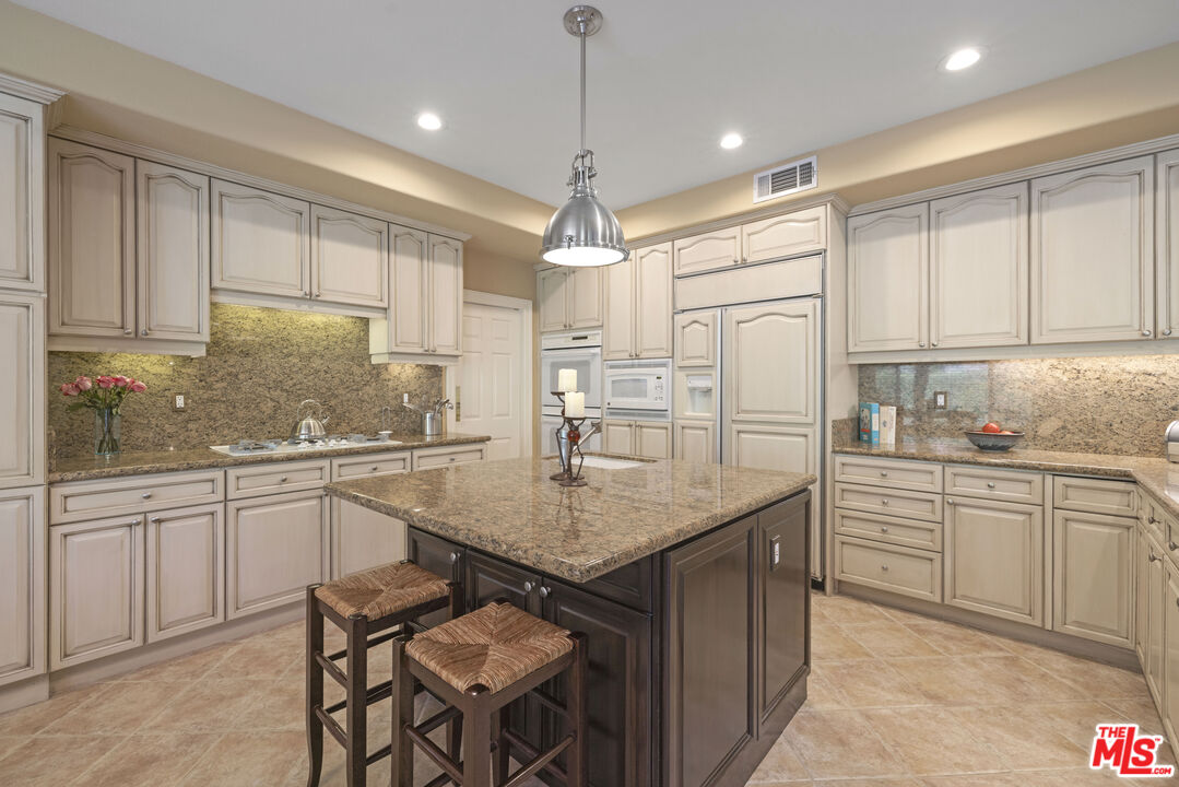 3432 Daniella Ct