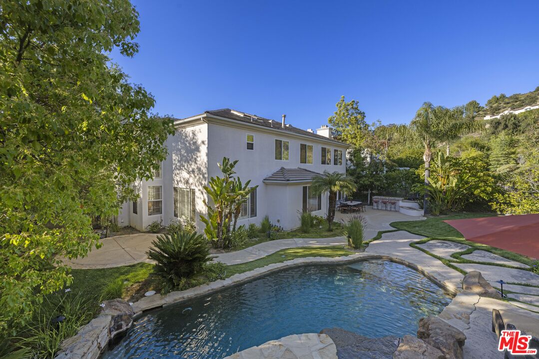 3432 Daniella Ct