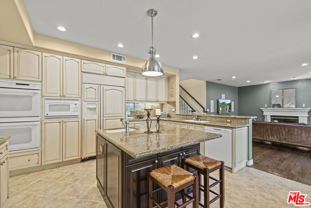 3432 Daniella Ct