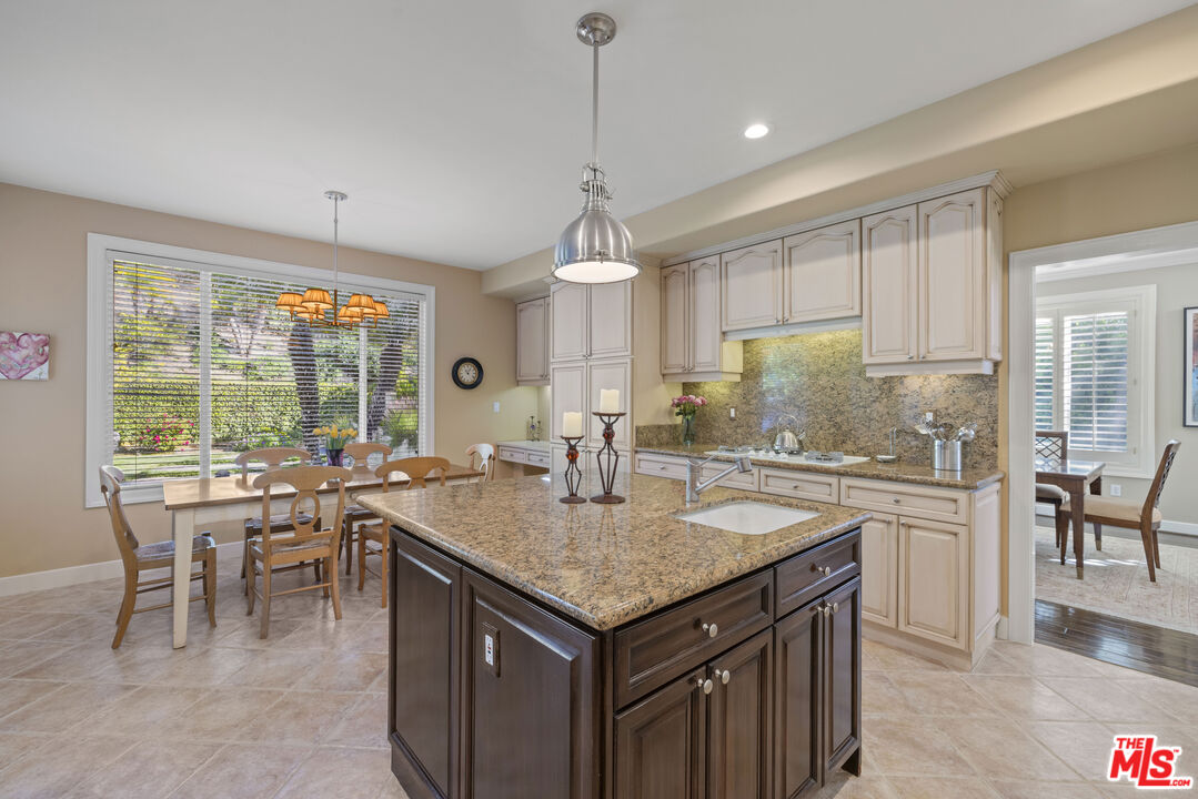 3432 Daniella Ct