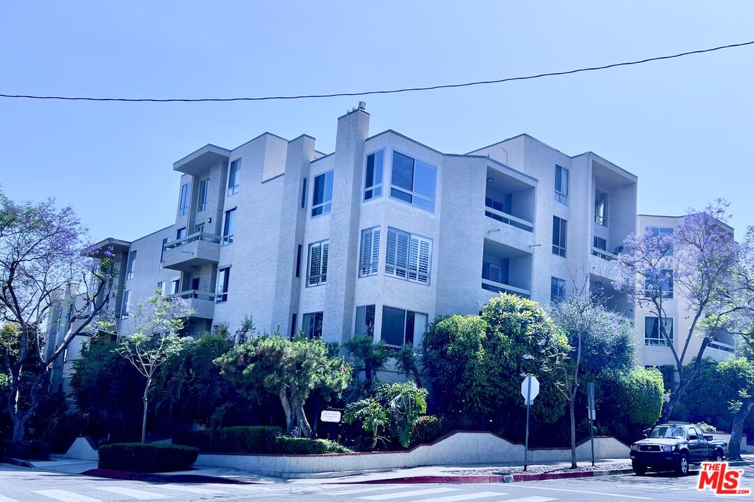 8960 Cynthia St Unit: 109