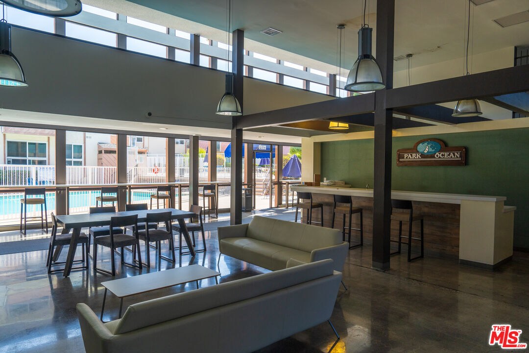5585 E Pacific Coast Hwy Unit: 340