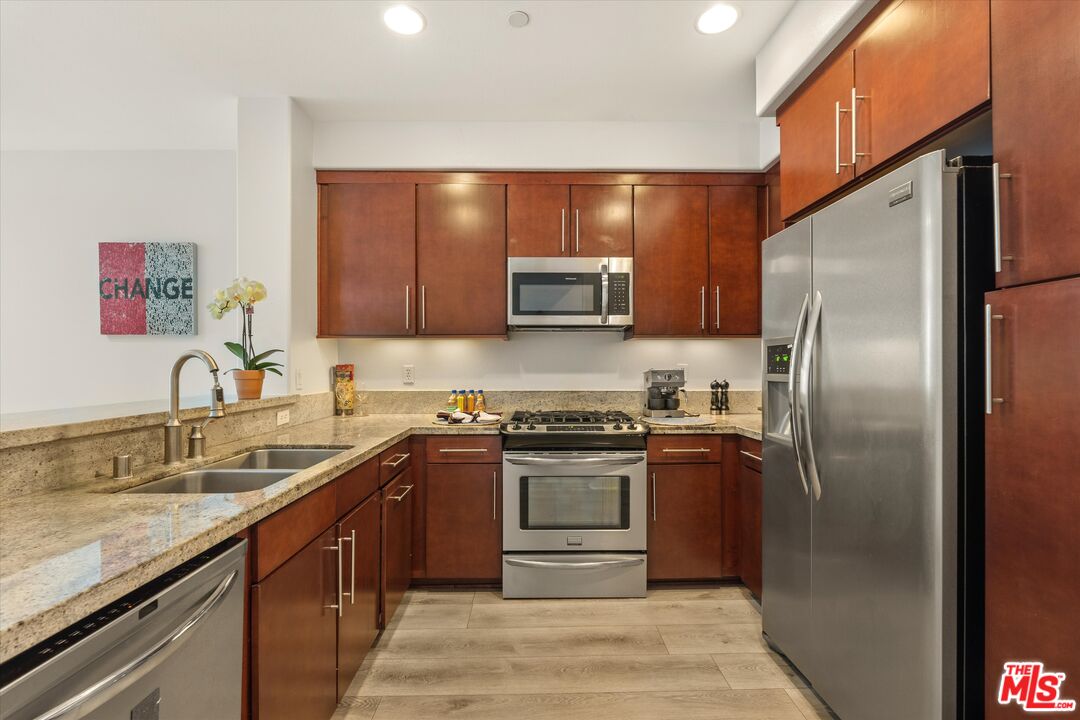 14412 Killion St Unit: 205