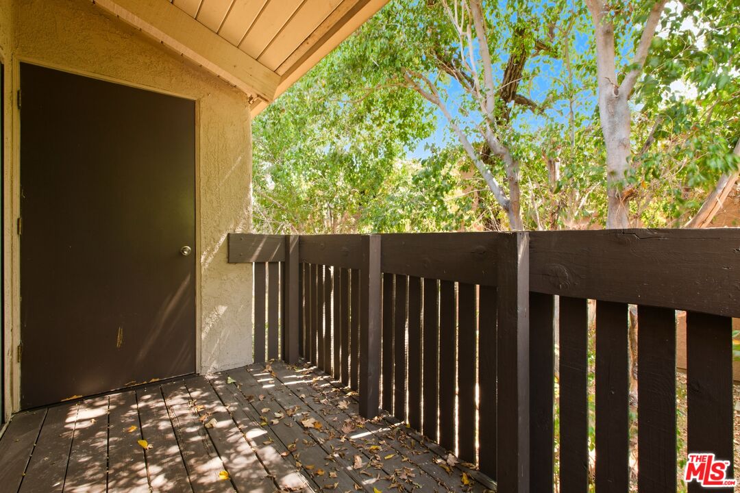 18350 Hatteras St Unit: 253