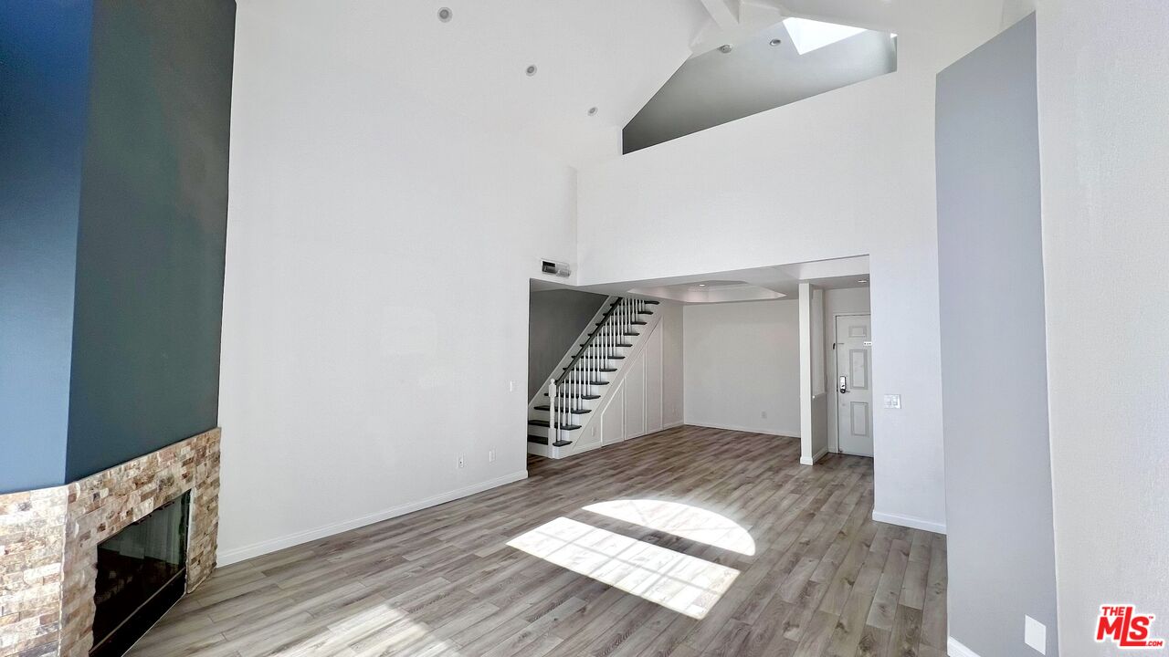 5420 Sylmar Ave Unit: 314