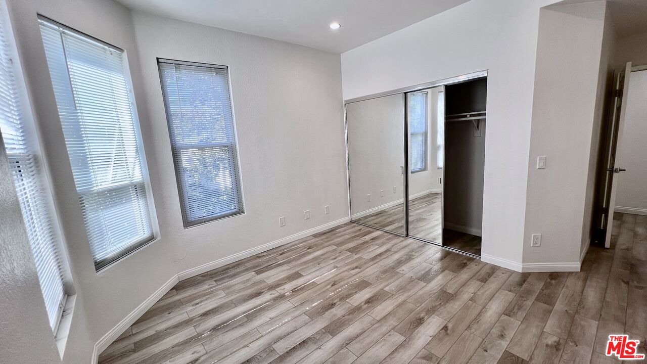 5420 Sylmar Ave Unit: 314