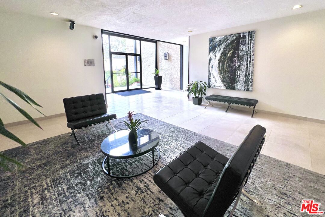 8960 Cynthia St Unit: 109