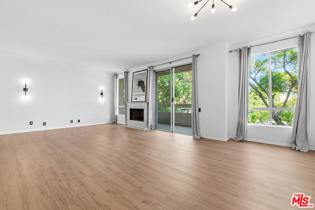 8960 Cynthia St Unit: 109