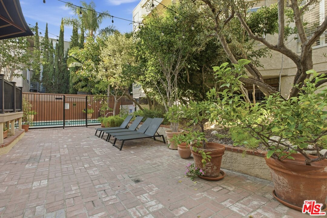 8960 Cynthia St Unit: 109
