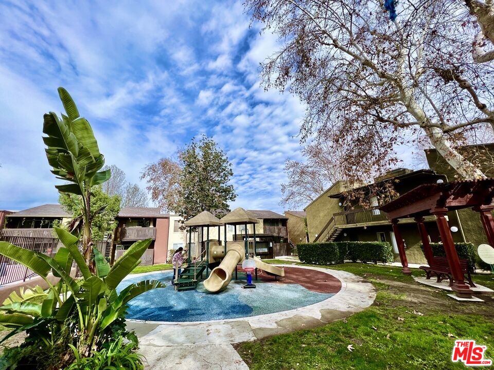 18350 Hatteras St Unit: 253