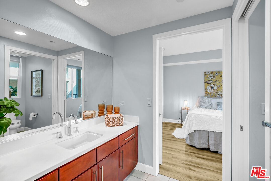 14412 Killion St Unit: 205