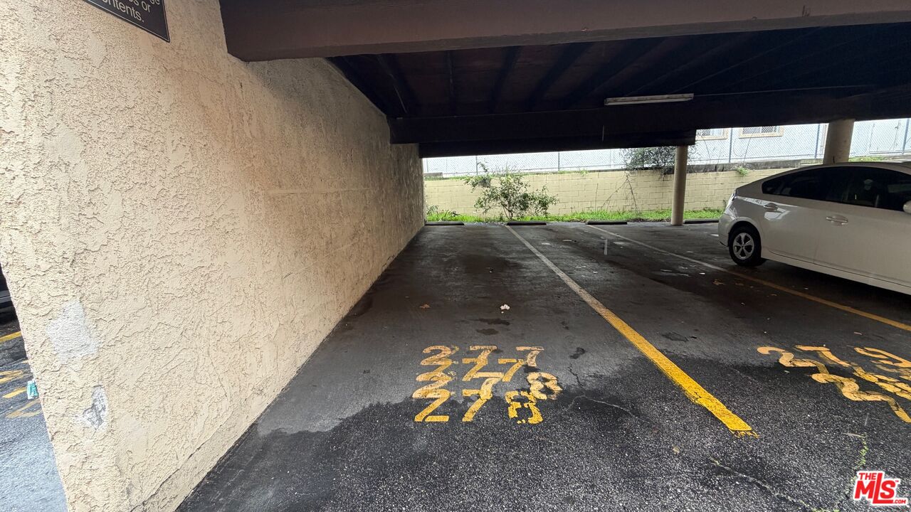 18350 Hatteras St Unit: 253