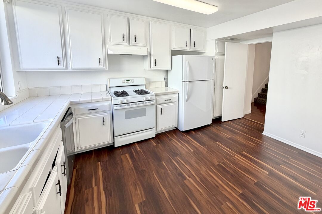 5420 Lindley Ave Unit: 21