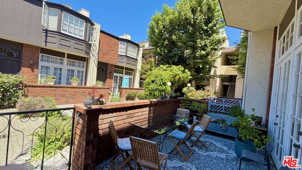 5420 Lindley Ave Unit: 21