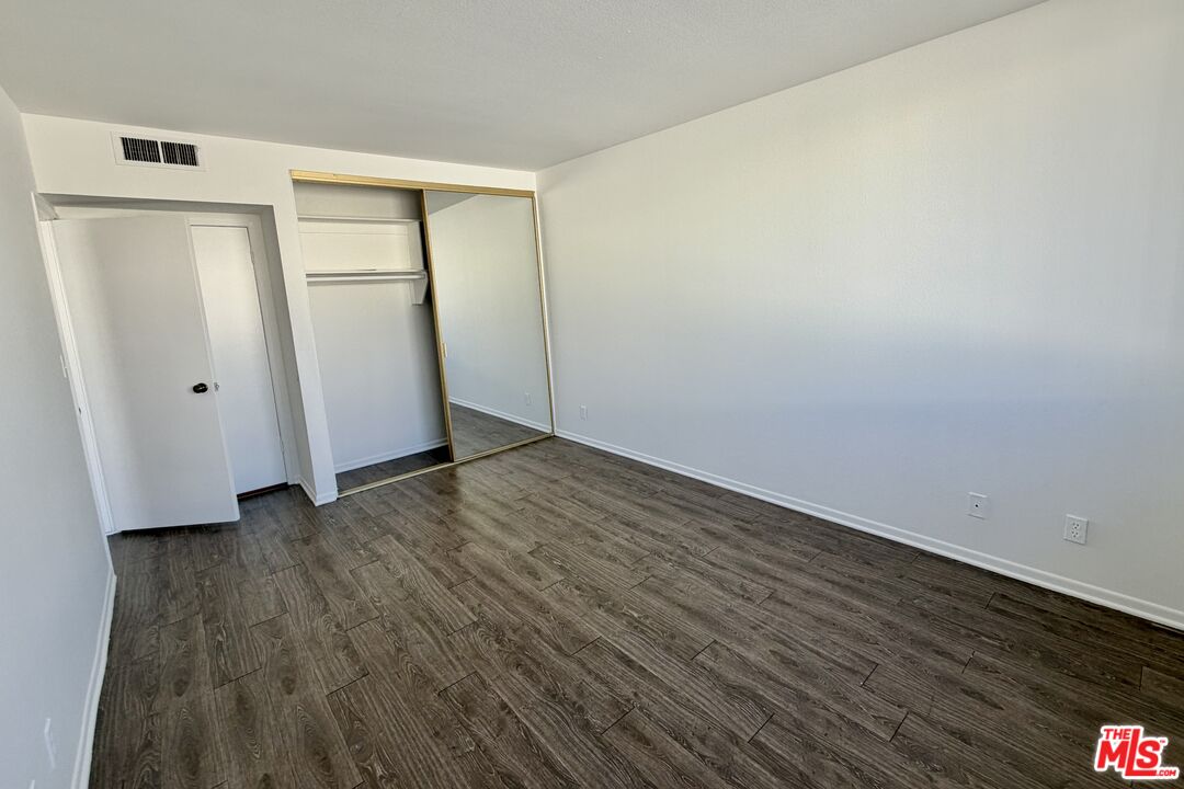 5420 Lindley Ave Unit: 21