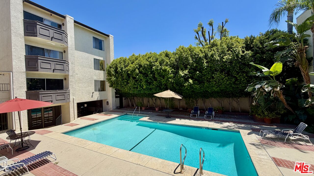 5420 Lindley Ave Unit: 21