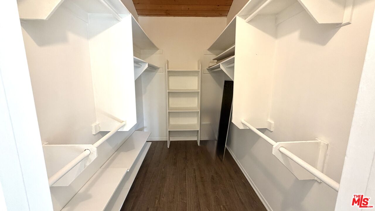 5420 Lindley Ave Unit: 21