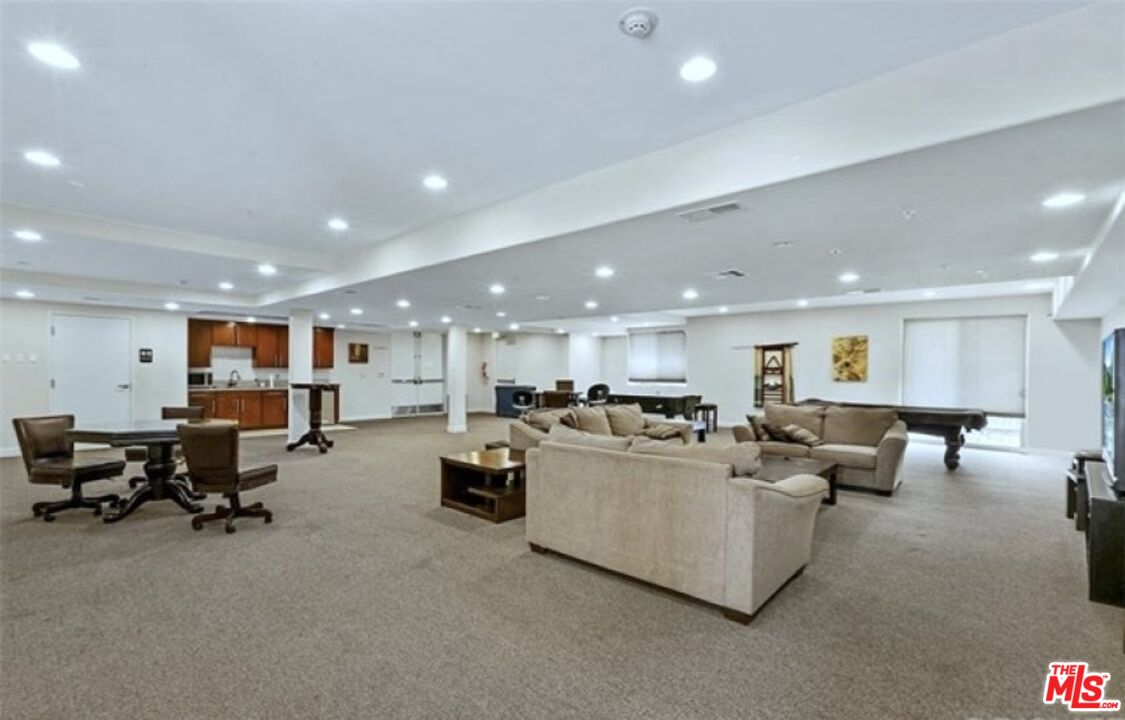 14412 Killion St Unit: 110