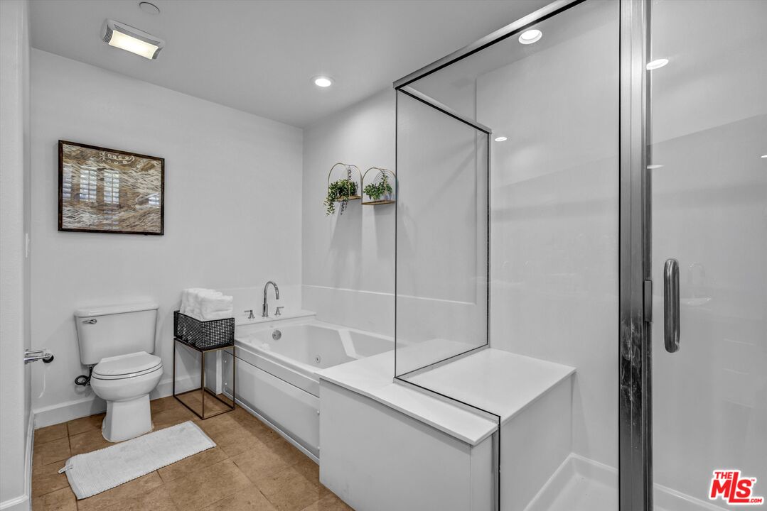 14412 Killion St Unit: 110
